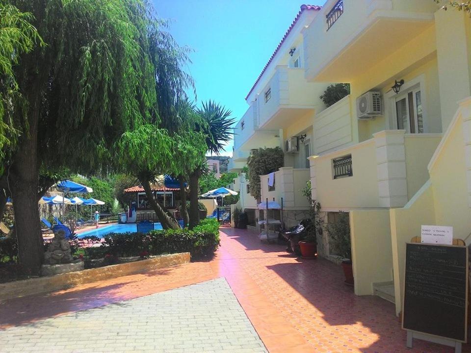 Sofia Studios & Apts Agia Marina (Crete) Bagian luar foto