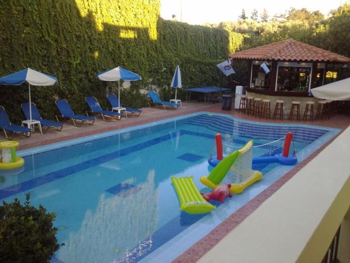Sofia Studios & Apts Agia Marina (Crete) Bagian luar foto