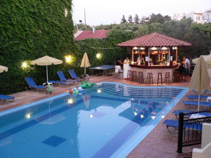 Sofia Studios & Apts Agia Marina (Crete) Bagian luar foto